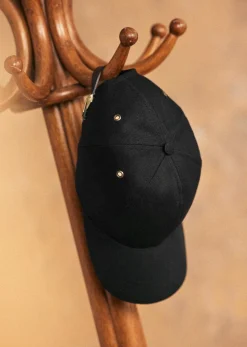 Hot Sezane Cap Chase