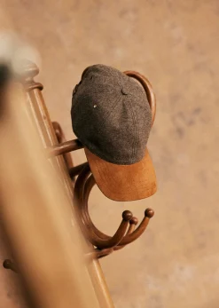 Discount Sezane Cap Scaddle