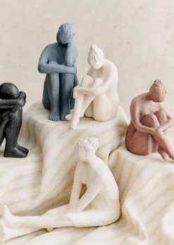 Sezane Skulptur Guénolée Courcoux - Sitzende Frau Großes Modell