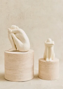 Hot Sezane Skulptur Guénolée Courcoux - Sitzende Frau Kleines Modell