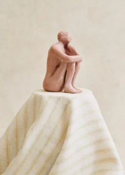 Outlet Sezane Skulptur Guénolée Courcoux - In Gedanken Versunkene Frau - Kleines Modell