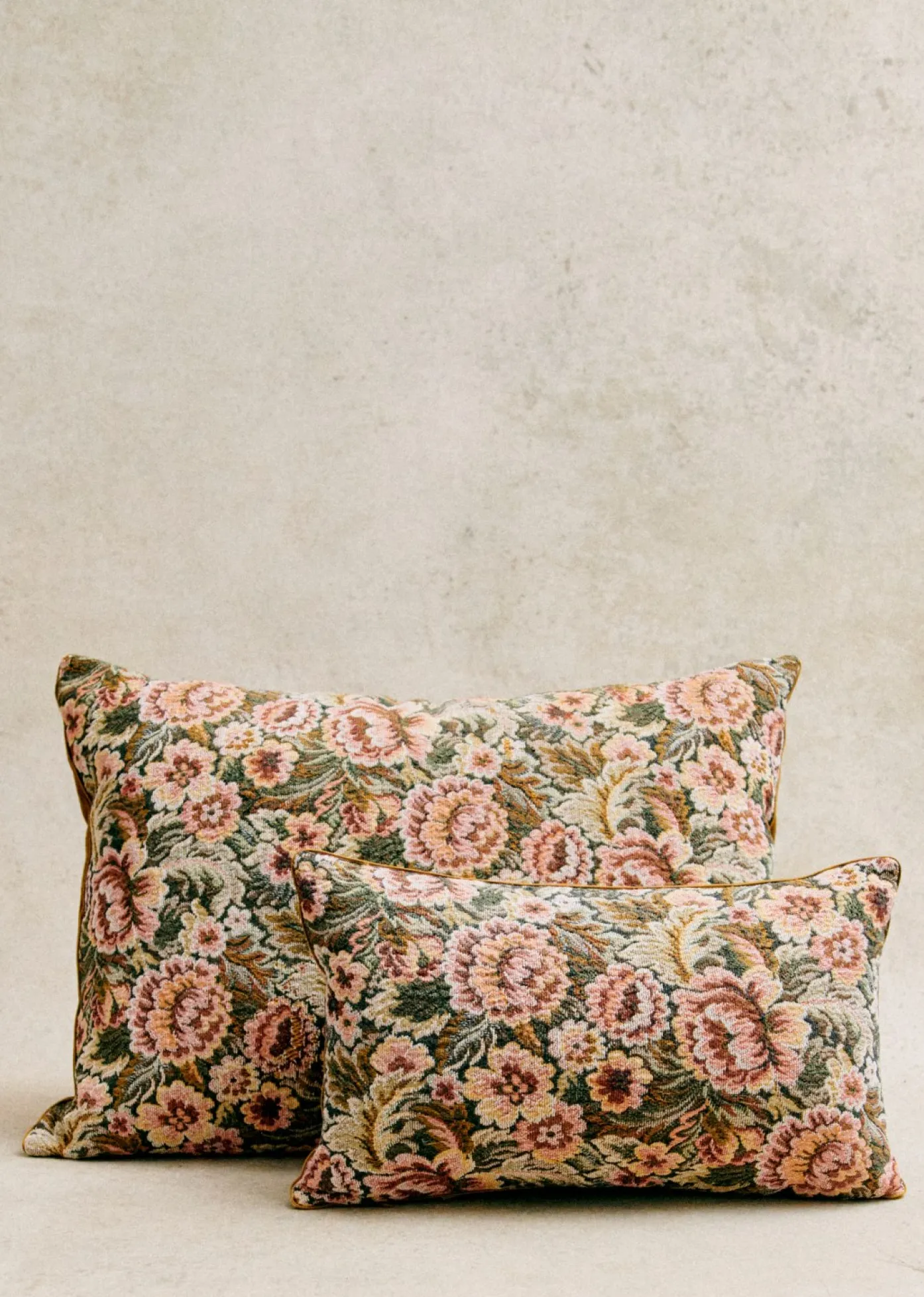 Sale Sezane Vintage-Kissen – Sehr Großes Modell