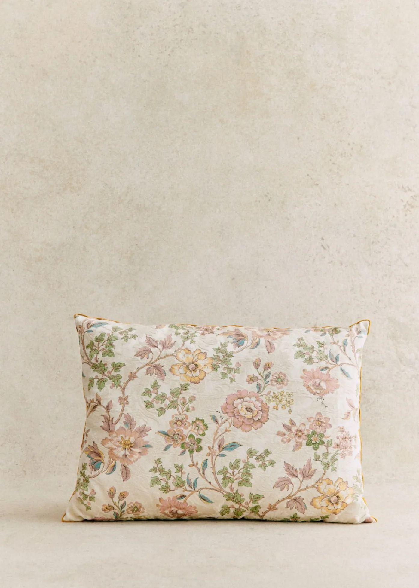 Sale Sezane Vintage-Kissen – Sehr Großes Modell